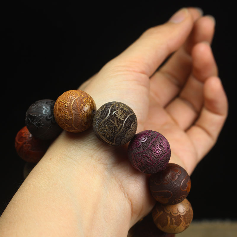 Gelang Buddha kayu cendana ber - Running Gear In A Car ulasan dan harga